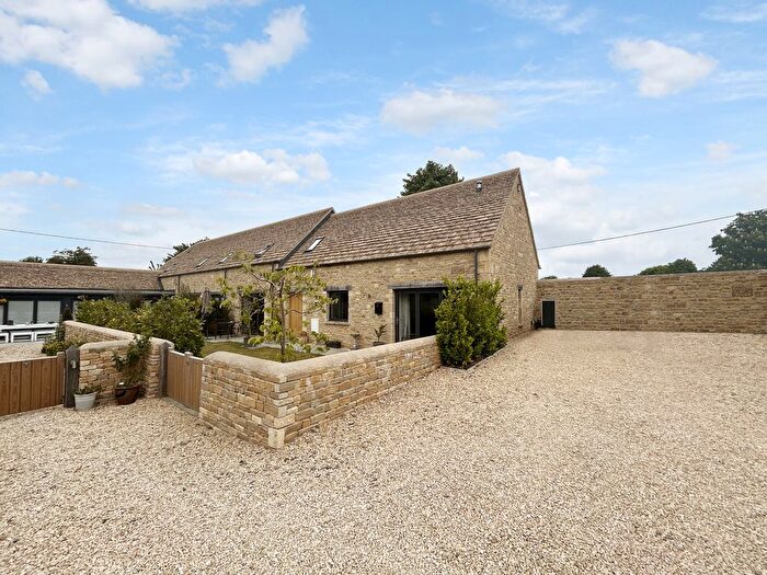 3 Bedroom Barn Conversion For Sale In Lynt Farm Lane, Inglesham, Swindon, SN6