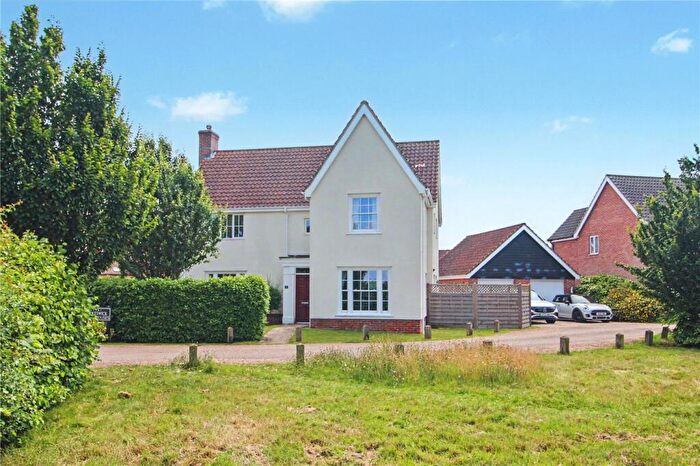 4 Bedroom Detached House For Sale In Broomefield Road, Stoke Holy Cross, Norwich, Norfolk, NR14