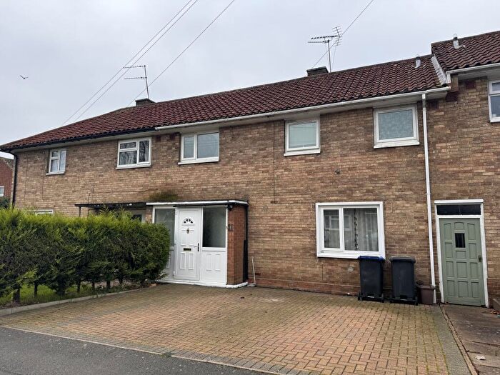 3 Bedroom House To Rent In Witham Way, Northampton, NN5