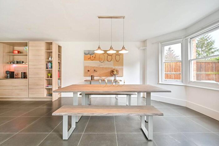 5 Bedroom House To Rent In Kings Road, Willesden, London, NW10