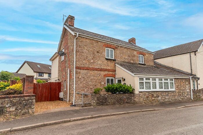 3 Bedroom Detached House For Sale In Undy, Caldicot, NP26