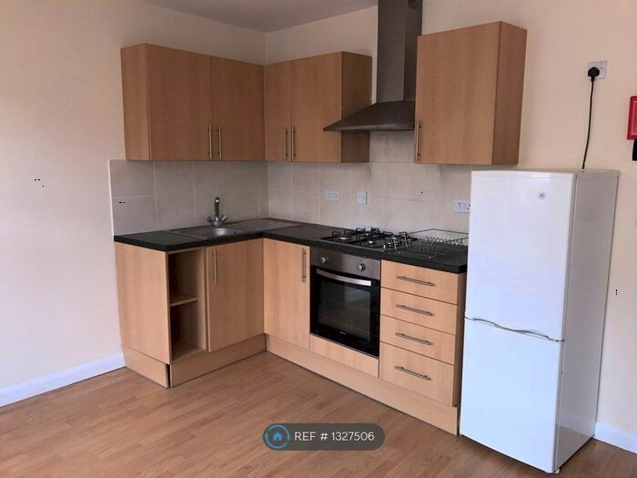 1 Bedroom Flat To Rent In Stoke Newington Highstreet, London N16