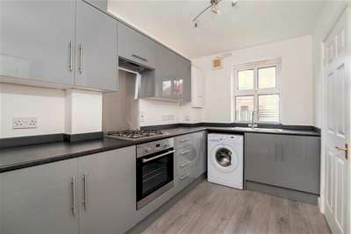 3 Bedroom Town House To Rent In Millenium Court, Hallfield Road, York, YO31