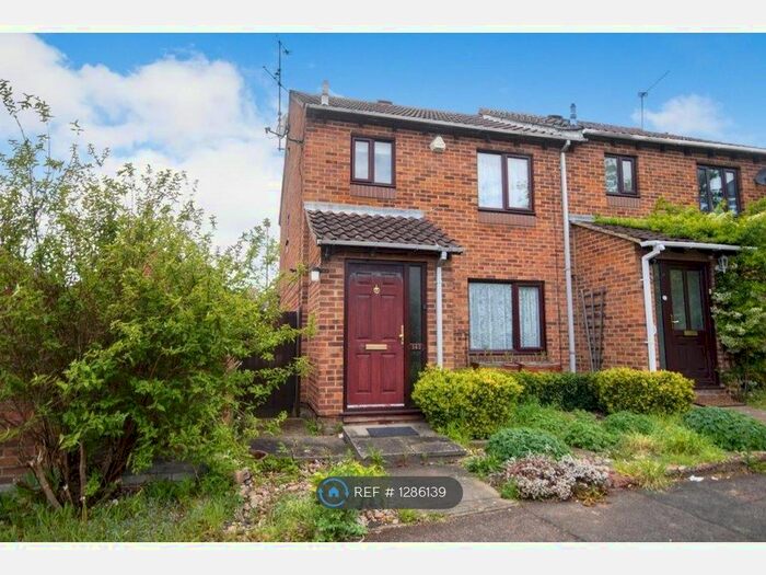3 Bedroom End Of Terrace House To Rent In Chilcombe Way, Lower Earley, Reading RG6