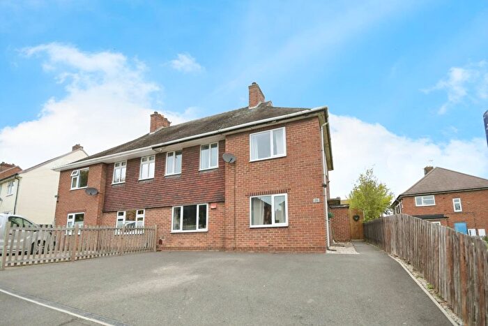 4 Bedroom Semi-detached House For Sale In Danby Avenue, Old Whittington, Chesterfield, S41