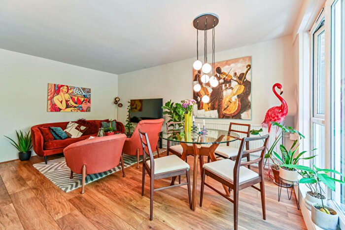 1 Bedroom Flat For Sale In , Finsbury Park, London, N7