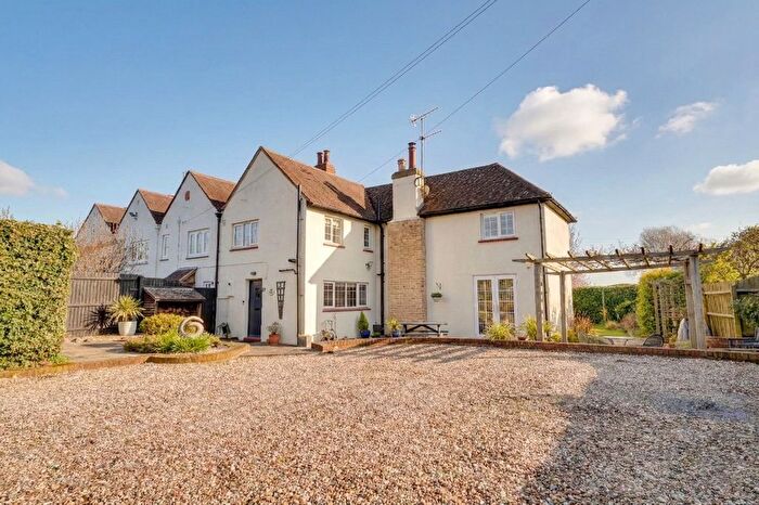 3 Bedroom Semi Detached House For Sale In Chelmsford Road, White Roding, Dunmow, CM6