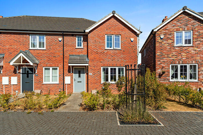 3 Bedroom Semi-Detached House For Sale In Baatsfjord Close, New Waltham, DN36