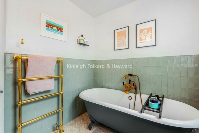 5 Bedroom House To Rent In Matham Grove London, SE22