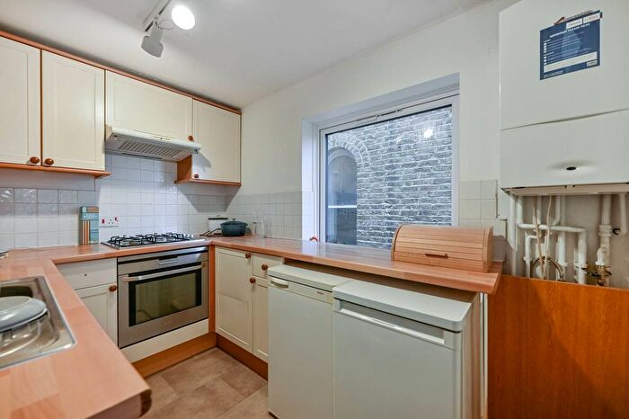 2 Bedroom Flat To Rent In Surbiton Road, Kingston, Kingston Upon Thames, KT1