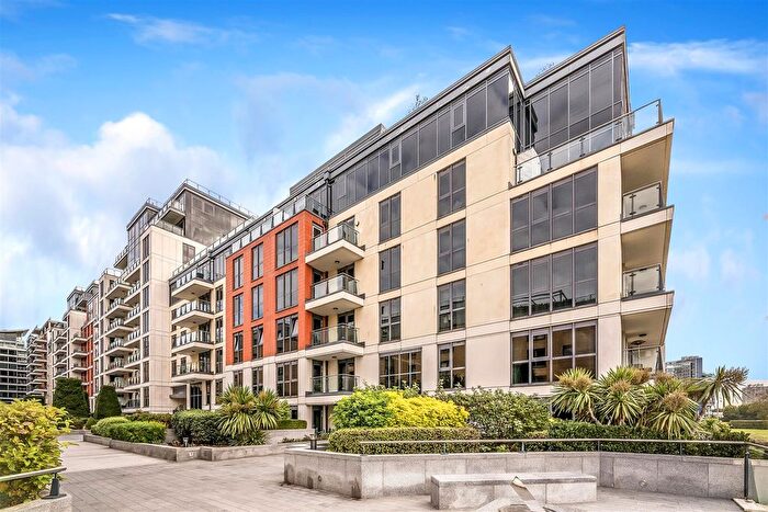 3 Bedroom Flat For Sale In Lensbury Avenue, London, SW6