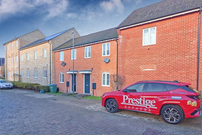 1 Bedroom Terraced House To Rent In Buckingham, Buckinghamshire, MK18