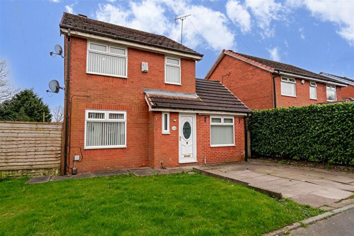 3 Bedroom Detached House For Sale In Gregory Ave, Atherton, Manchester, M46