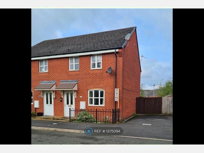 3 Bedroom Semi-Detached House To Rent In Shillingford Road, Manchester, M18
