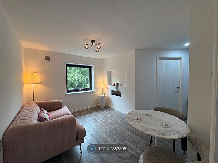 1 Bedroom Flat To Rent In Sholing, Southampton, SO19