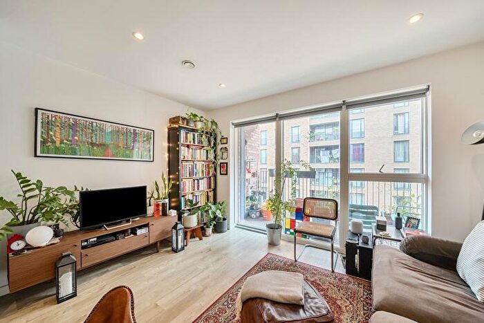 1 Bedroom Flat For Sale In Purbeck Gardens, Sydenham, London, SE26