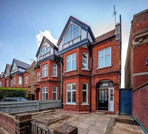 1 Bedroom Flat To Rent In Goldhawk Road, London, W6