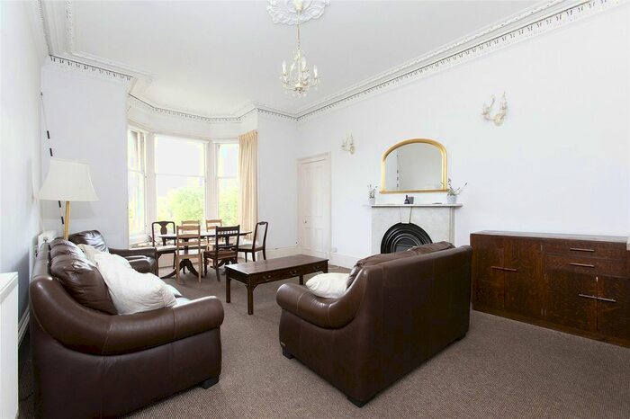 4 Bedroom Flat To Rent In Warrender Park Terrace, Edinburgh, EH9