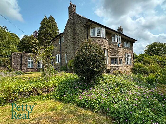 4 Bedroom Detached House For Sale In Gisburn Road, Barrowford, BB9