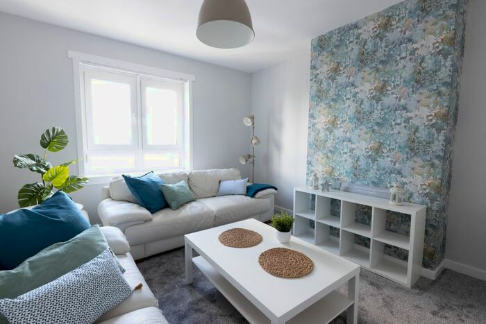 3 Bedroom Flat To Rent In Hilltown Terrace, Dundee, DD3