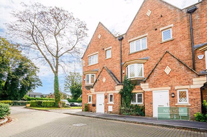 4 Bedroom End Of Terrace House For Sale In Reeceton Gardens Bolton, BL1