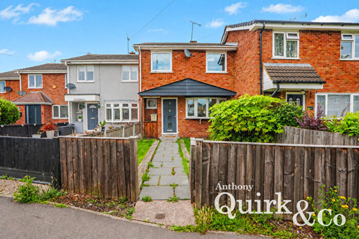 3 Bedroom Terraced House For Sale In Crossways, Canvey Island, SS8