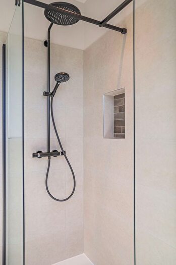 2 Bedroom Semi-Detached Bungalow For Sale In Tilburstow Hill Road, Godstone, Surrey, RH9