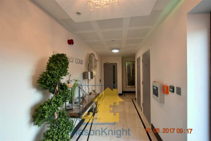 2 Bedroom Flat To Rent In Shirley, Solihull, B90