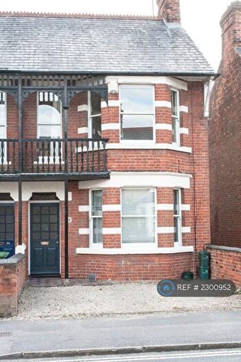 5 Bedroom Semi-Detached House To Rent In Windmill Road, Headington, Oxford, OX3