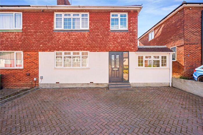 3 Bedroom Semi Detached House For Sale In Margaret Road, Bexley, DA5