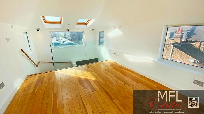 3 Bedroom Semi-Detached House To Rent In Kimberley Place, Purley, CR8