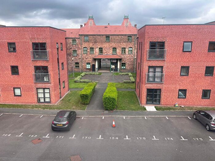 1 Bedroom Apartment To Rent In Penstock Drive, Stoke-on-Trent, ST4