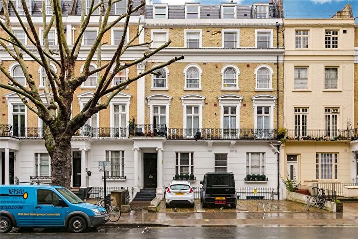 2 Bedroom Flat To Rent In Inverness Terrace, Notting Hill, W2