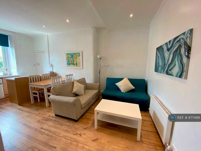 1 Bedroom Flat To Rent In Albion Road, Edinburgh, EH7