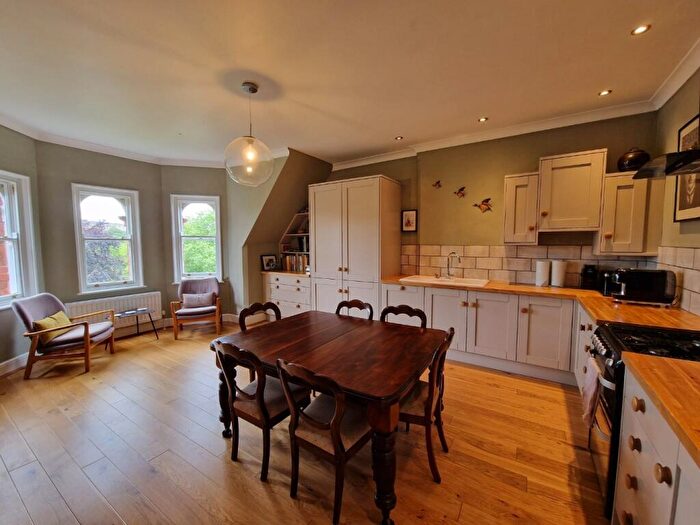2 Bedroom Apartment To Rent In Cavendish Road East, The Park Estate, Nottingham, Nottinghamshire, NG7