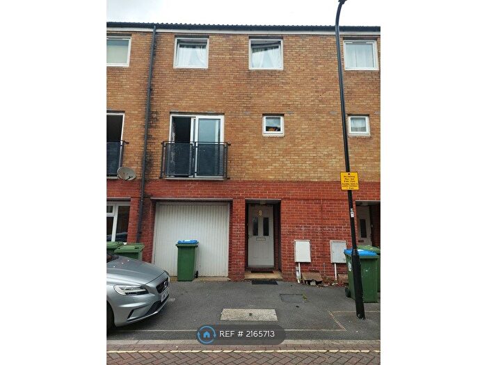 4 Bedroom Terraced House To Rent In Clench Street, Southampton, SO14