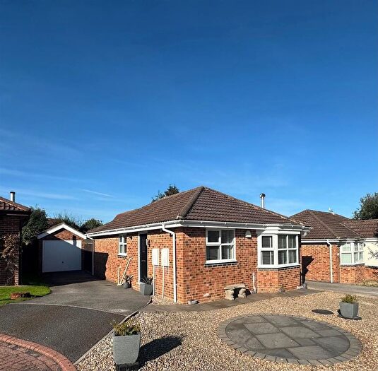 2 Bedroom Detached Bungalow For Sale In Pornic Avenue, Scarborough, YO12