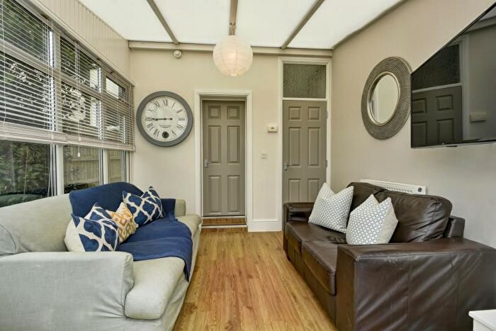 6 Bedroom Terraced House To Rent In Park Road, Exeter, EX1
