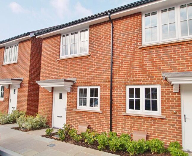 2 Bedroom End Of Terrace House To Rent In Longhurst Avenue, Highwood, Horsham, RH12