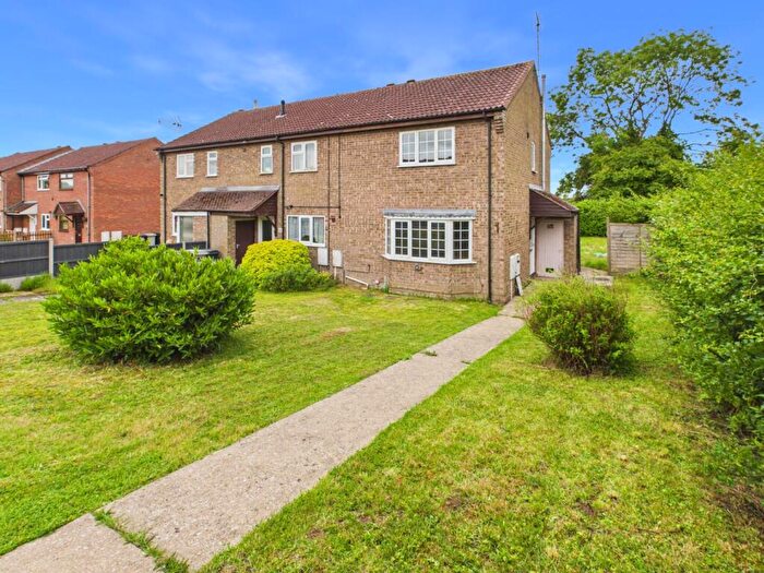 3 Bedroom End Of Terrace House For Sale In Holly Close, Horncastle, LN9