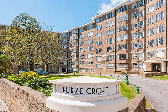 Flat To Rent In Furze Hill, Hove, East Sussex, BN3