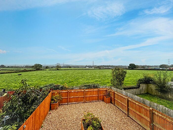 2 Bedroom End Of Terrace House For Sale In Lapwing Close, Claughton-On-Brock, Preston, PR3