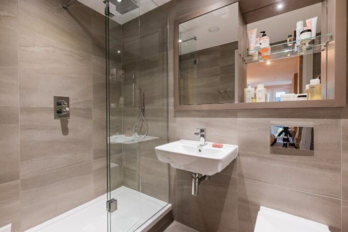 2 Bedroom Apartment To Rent In Drysdale Gait, Edinburgh, EH3