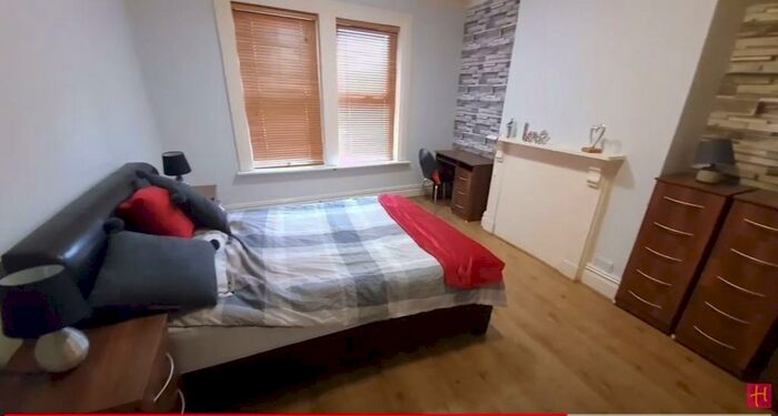 7 Bedroom House To Rent In Uttoxeter New Road -, DE22