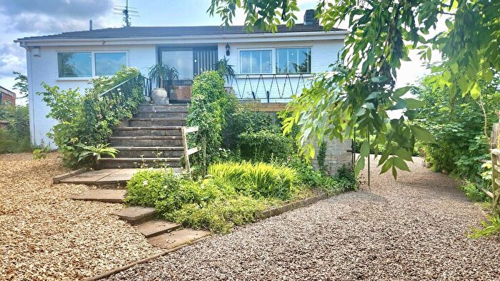 5 Bedroom Detached House For Sale In Elmcroft Road, North Kilworth, LE17
