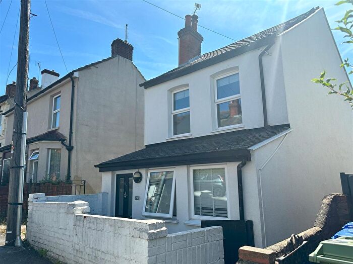 3 Bedroom Detached House To Rent In Waterloo Road, Aldershot, GU12