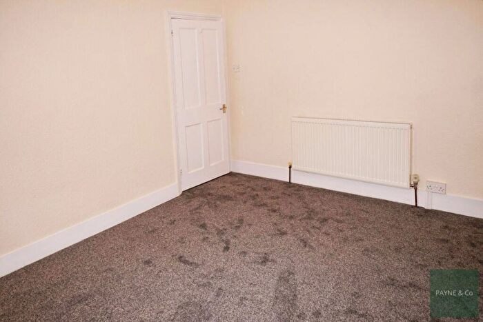 4 Bedroom House To Rent In Colenso Road Ilford, IG2