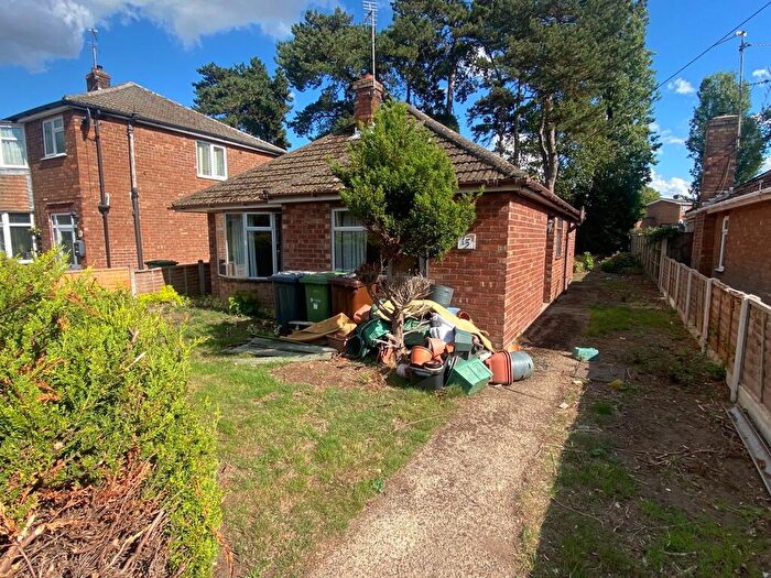 2 Bedroom Detached Bungalow For Sale In Park Avenue, Lincoln, Lincolnshire, LN6