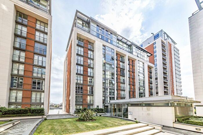 1 Bedroom Flat To Rent In Western Gateway, Royal Victoria, E16