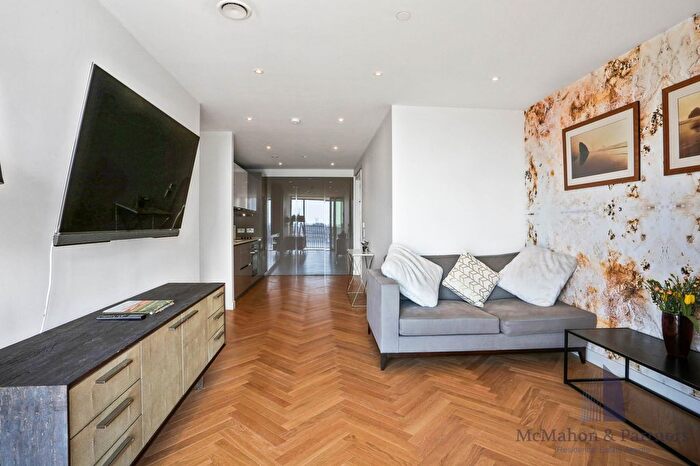 1 Bedroom Flat To Rent In Southwark Bridge Road, London, SE1